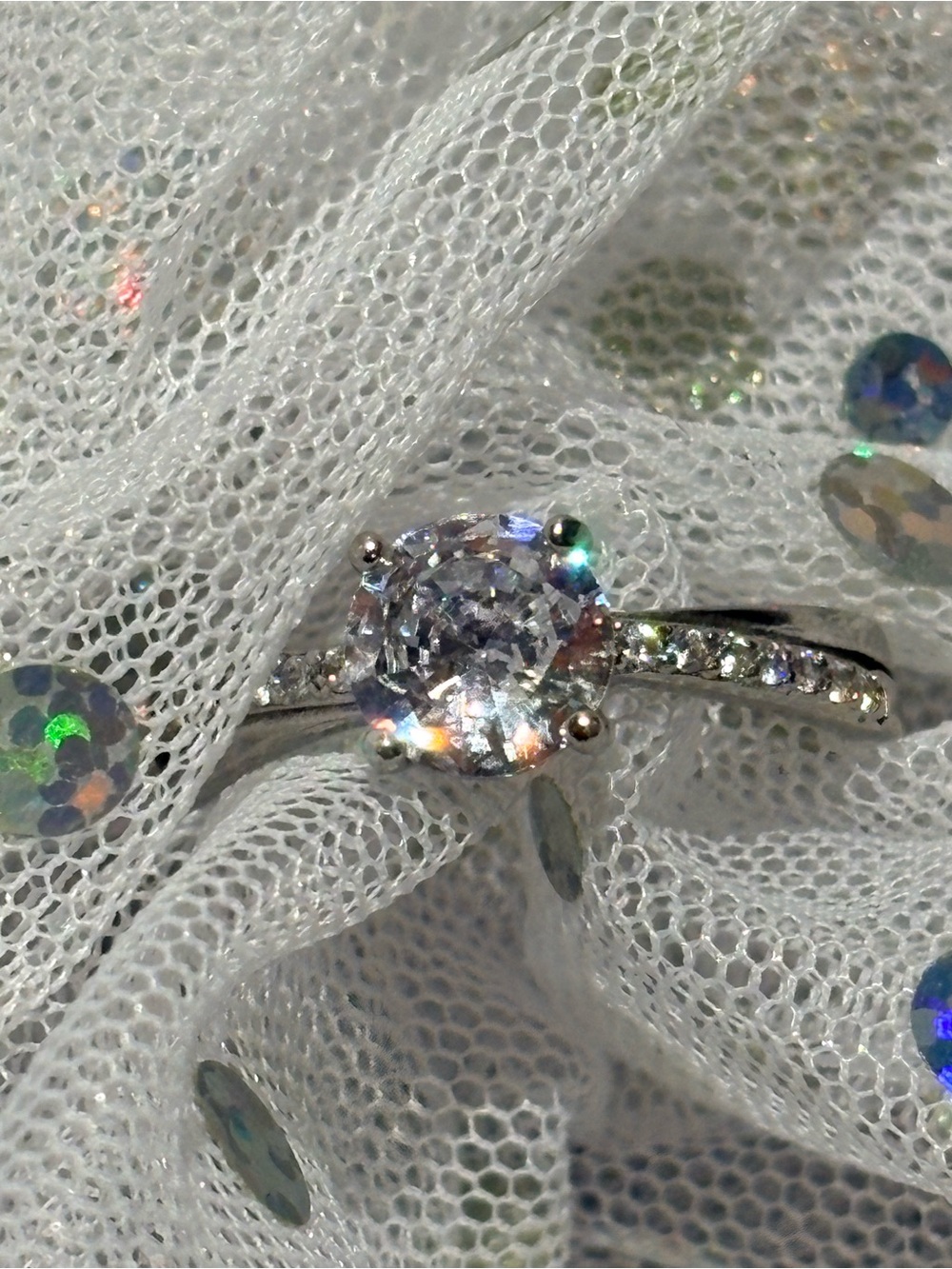 Sparkling Silver-Tone Round-Cut Clear Stone Ring - Elegant Women's Jewelry